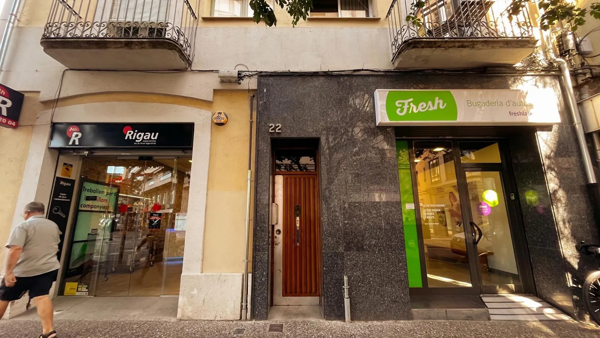 Chic Apartment In Girona Center