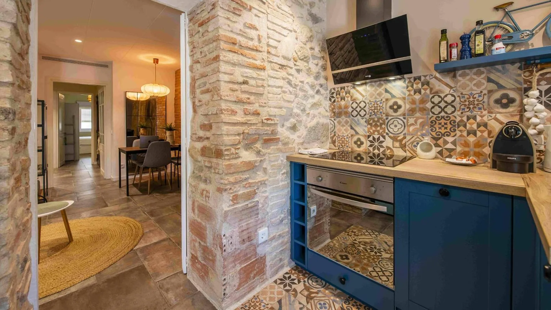Chic Apartment In Girona Center
